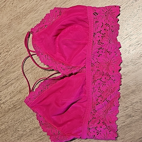 PINK NWOT Victoria's Secret Lace Pink Strappy Back Bralette Size Large 38DD - Picture 5 of 6